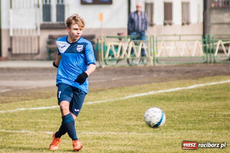 Zdjęcie w galerii na portalu naszraciborz.pl: Dwa oblicza trampkarzy Unii. Podbeskidzie pokonane wiadomości z regionu