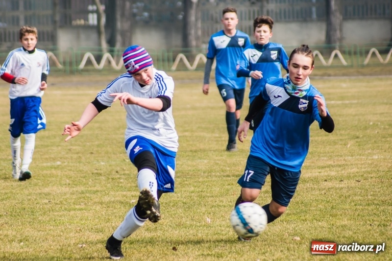 Zdjęcie w galerii na portalu naszraciborz.pl: Dwa oblicza trampkarzy Unii. Podbeskidzie pokonane wiadomości z regionu