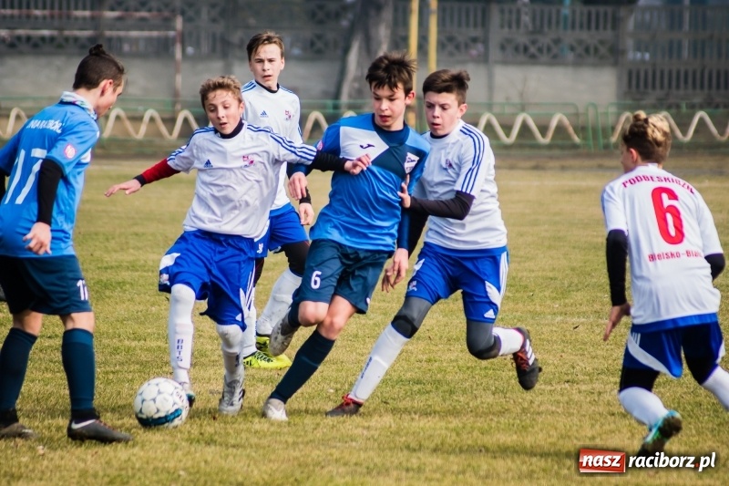 Zdjęcie w galerii na portalu naszraciborz.pl: Dwa oblicza trampkarzy Unii. Podbeskidzie pokonane wiadomości z regionu