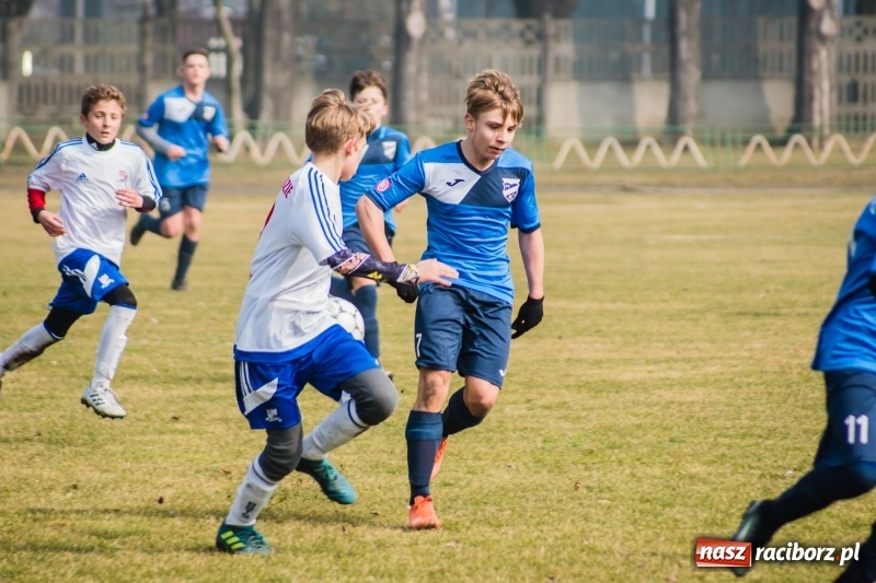 Zdjęcie w galerii na portalu naszraciborz.pl: Dwa oblicza trampkarzy Unii. Podbeskidzie pokonane wiadomości z regionu