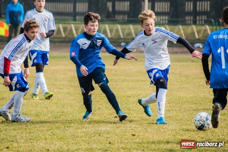Zdjęcie w galerii na portalu naszraciborz.pl: Dwa oblicza trampkarzy Unii. Podbeskidzie pokonane wiadomości z regionu