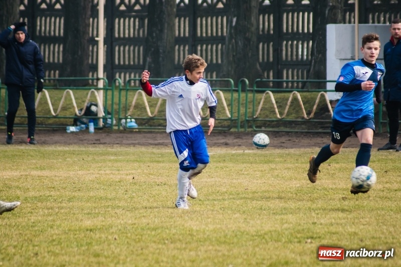 Zdjęcie w galerii na portalu naszraciborz.pl: Dwa oblicza trampkarzy Unii. Podbeskidzie pokonane wiadomości z regionu
