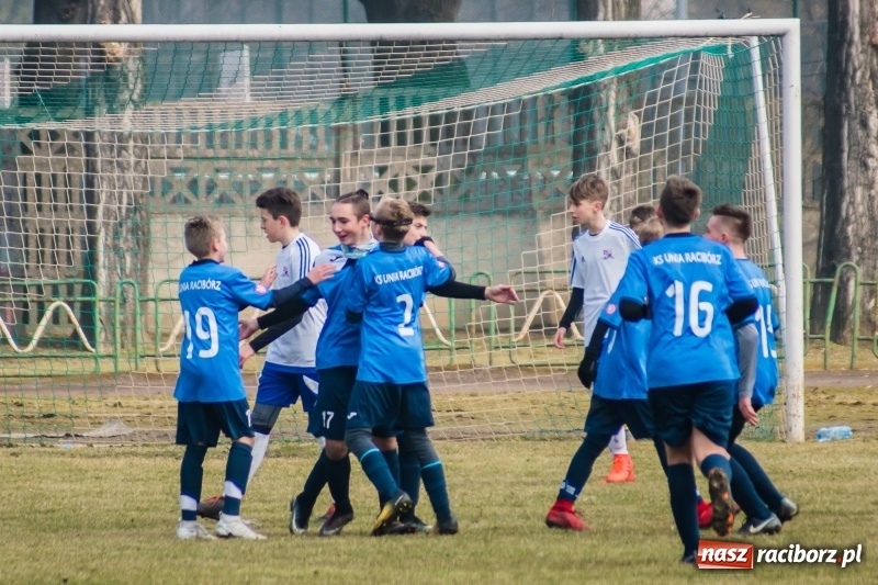 Zdjęcie w galerii na portalu naszraciborz.pl: Dwa oblicza trampkarzy Unii. Podbeskidzie pokonane wiadomości z regionu