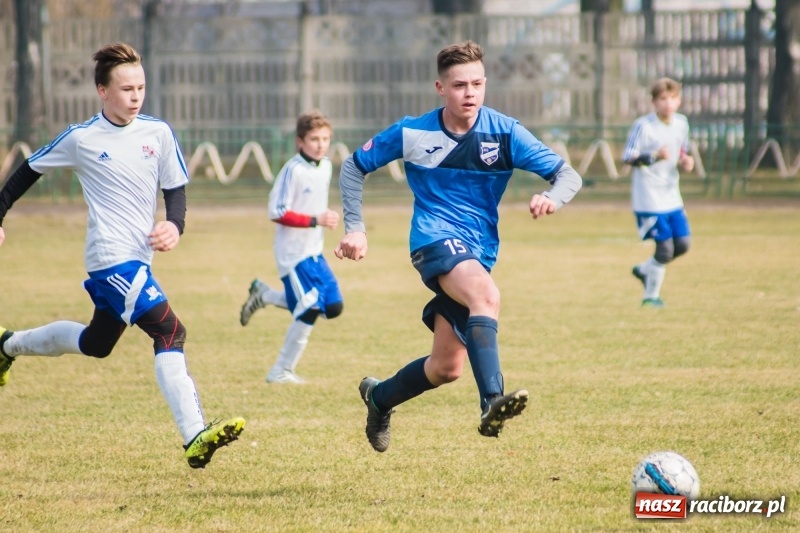 Zdjęcie w galerii na portalu naszraciborz.pl: Dwa oblicza trampkarzy Unii. Podbeskidzie pokonane wiadomości z regionu