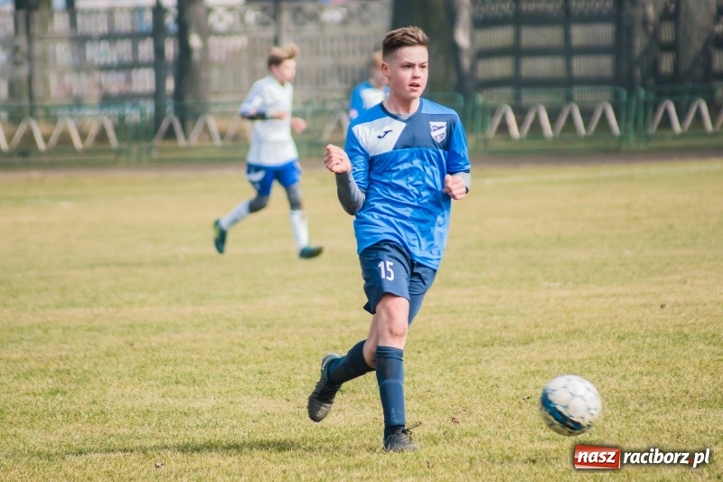 Zdjęcie w galerii na portalu naszraciborz.pl: Dwa oblicza trampkarzy Unii. Podbeskidzie pokonane wiadomości z regionu