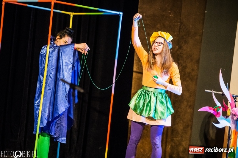 Zdjęcie w galerii na portalu naszraciborz.pl: Premiera spektaklu Grupy Teatralnej Miodzio  wiadomości z regionu