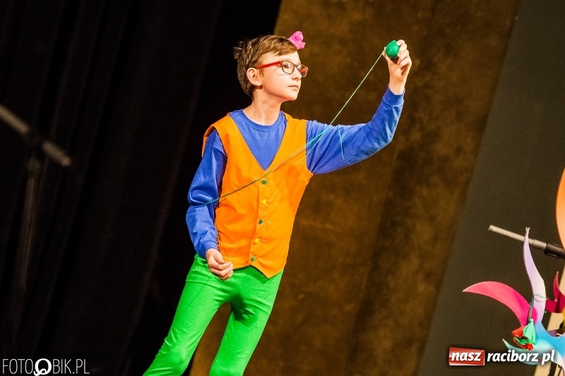 Zdjęcie w galerii na portalu naszraciborz.pl: Premiera spektaklu Grupy Teatralnej Miodzio  wiadomości z regionu