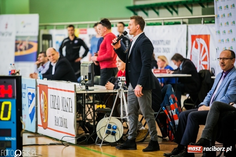 Zdjęcie w galerii na portalu naszraciborz.pl: Złoto Szewczuka, srebro Petrończaka i Majdańskiego. W Raciborzu odbył się krajowy championat juniorów w zapasach klasycznych wiadomości z regionu