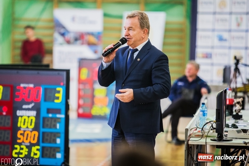 Zdjęcie w galerii na portalu naszraciborz.pl: Złoto Szewczuka, srebro Petrończaka i Majdańskiego. W Raciborzu odbył się krajowy championat juniorów w zapasach klasycznych wiadomości z regionu
