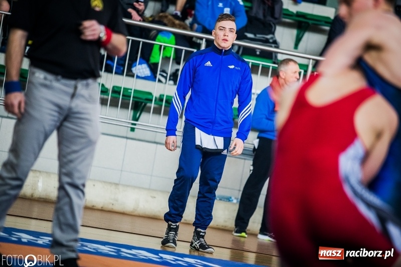 Zdjęcie w galerii na portalu naszraciborz.pl: Złoto Szewczuka, srebro Petrończaka i Majdańskiego. W Raciborzu odbył się krajowy championat juniorów w zapasach klasycznych wiadomości z regionu