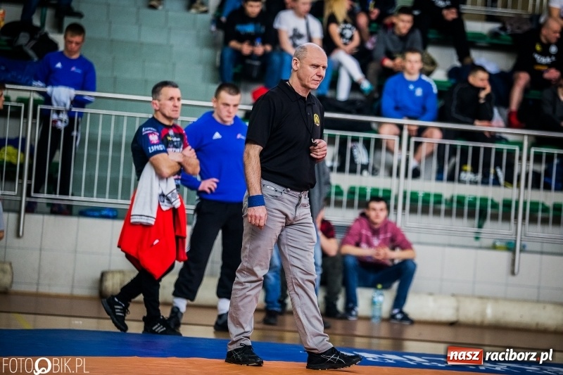 Zdjęcie w galerii na portalu naszraciborz.pl: Złoto Szewczuka, srebro Petrończaka i Majdańskiego. W Raciborzu odbył się krajowy championat juniorów w zapasach klasycznych wiadomości z regionu