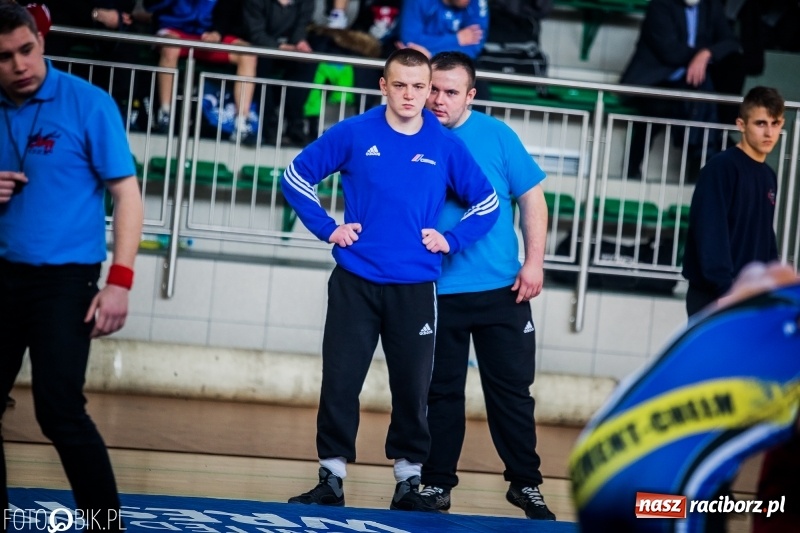 Zdjęcie w galerii na portalu naszraciborz.pl: Złoto Szewczuka, srebro Petrończaka i Majdańskiego. W Raciborzu odbył się krajowy championat juniorów w zapasach klasycznych wiadomości z regionu