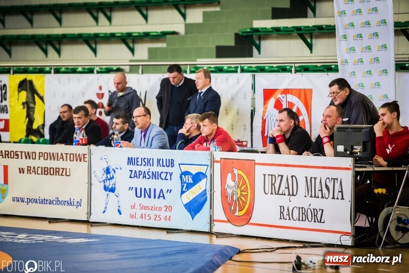 Zdjęcie w galerii na portalu naszraciborz.pl: Złoto Szewczuka, srebro Petrończaka i Majdańskiego. W Raciborzu odbył się krajowy championat juniorów w zapasach klasycznych wiadomości z regionu