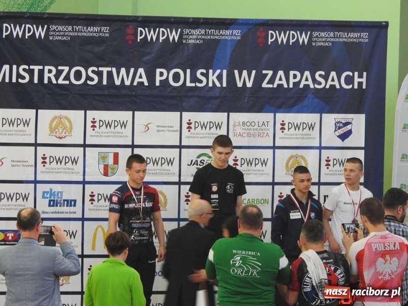 Zdjęcie w galerii na portalu naszraciborz.pl: Złoto Szewczuka, srebro Petrończaka i Majdańskiego. W Raciborzu odbył się krajowy championat juniorów w zapasach klasycznych wiadomości z regionu