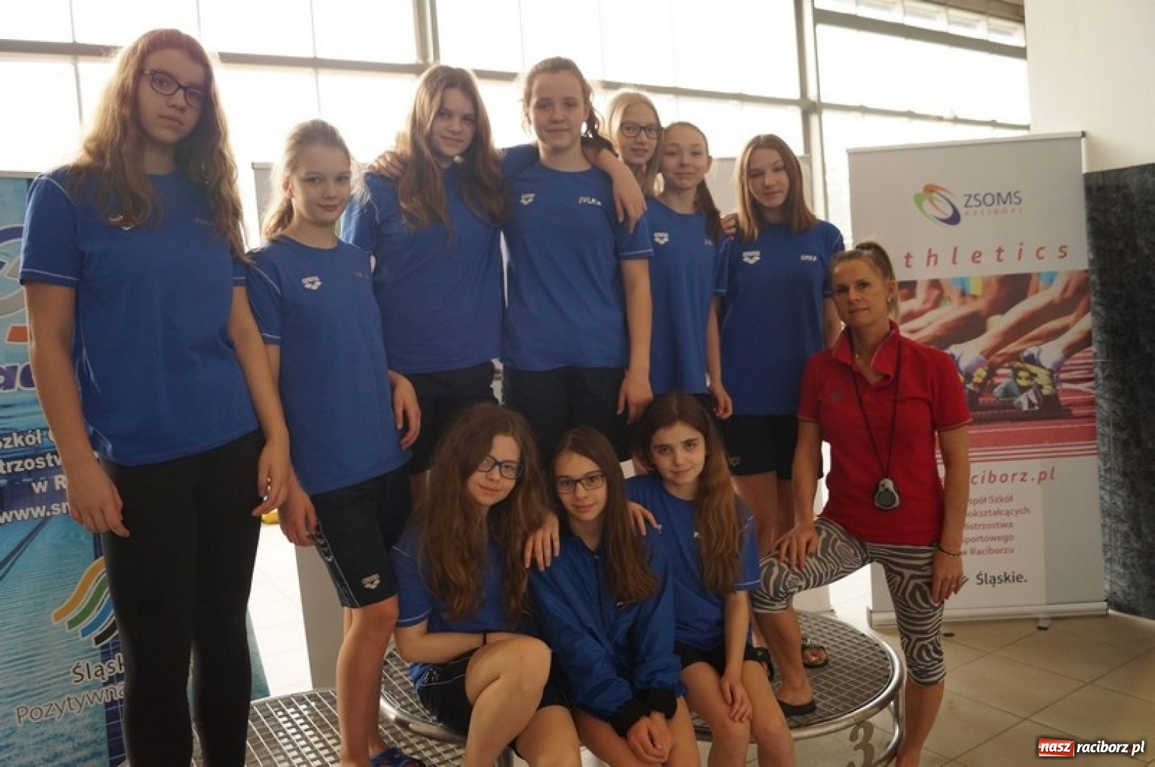 Zdjęcie w galerii na portalu naszraciborz.pl: Pływanie. Drużynowe Mistrzostwa Młodzików 12-letnich na pływalni ZSOMS wiadomości z regionu