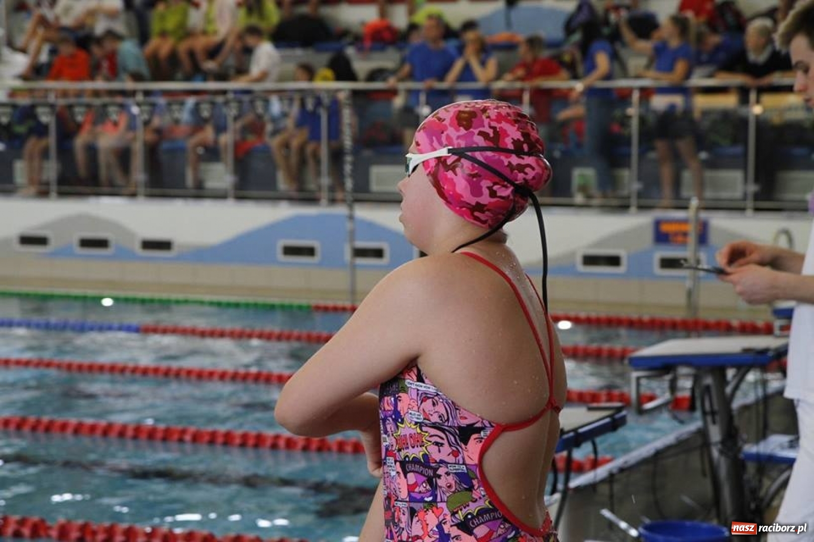 Zdjęcie w galerii na portalu naszraciborz.pl: Pływanie. Drużynowe Mistrzostwa Młodzików 12-letnich na pływalni ZSOMS wiadomości z regionu