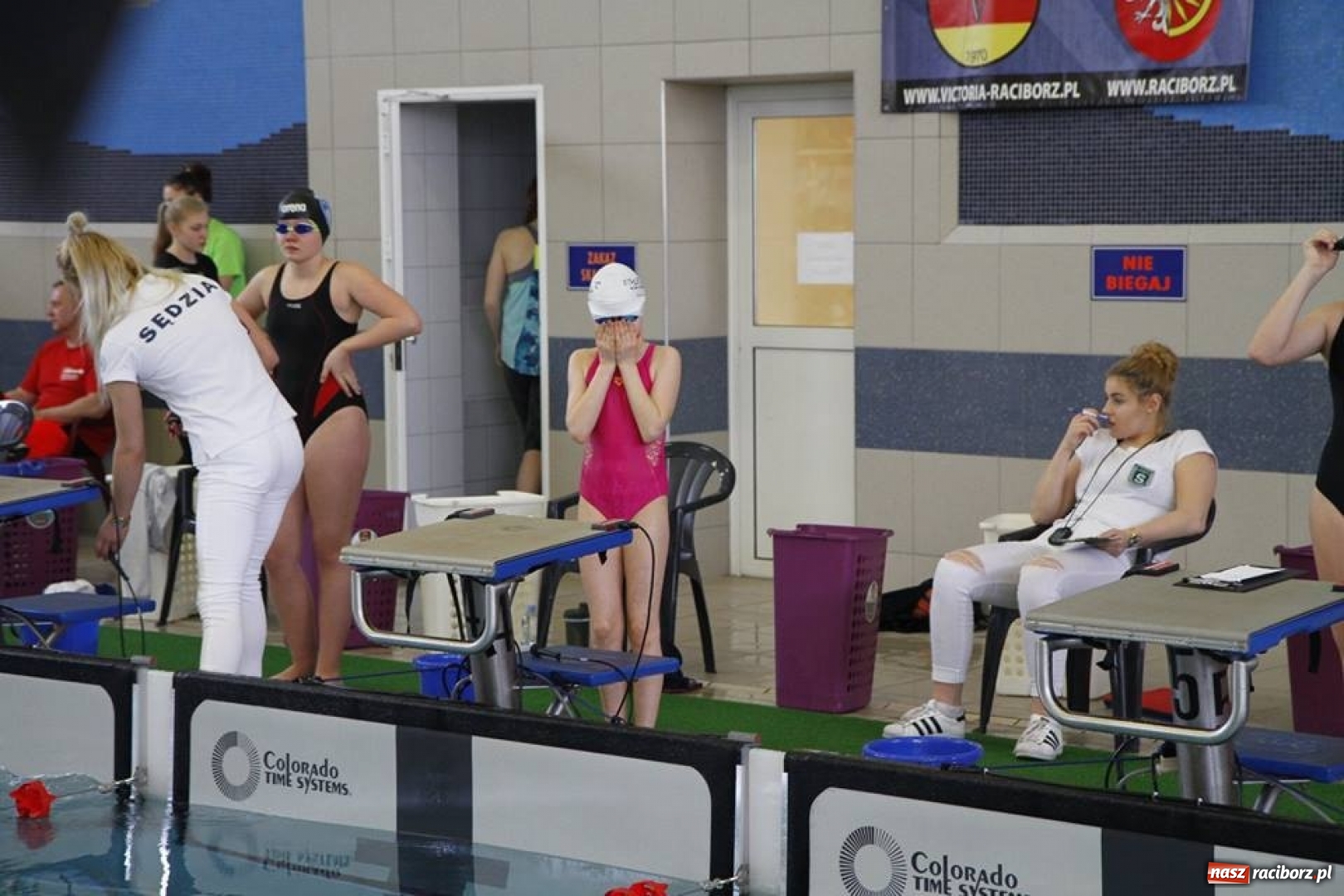 Zdjęcie w galerii na portalu naszraciborz.pl: Pływanie. Drużynowe Mistrzostwa Młodzików 12-letnich na pływalni ZSOMS wiadomości z regionu