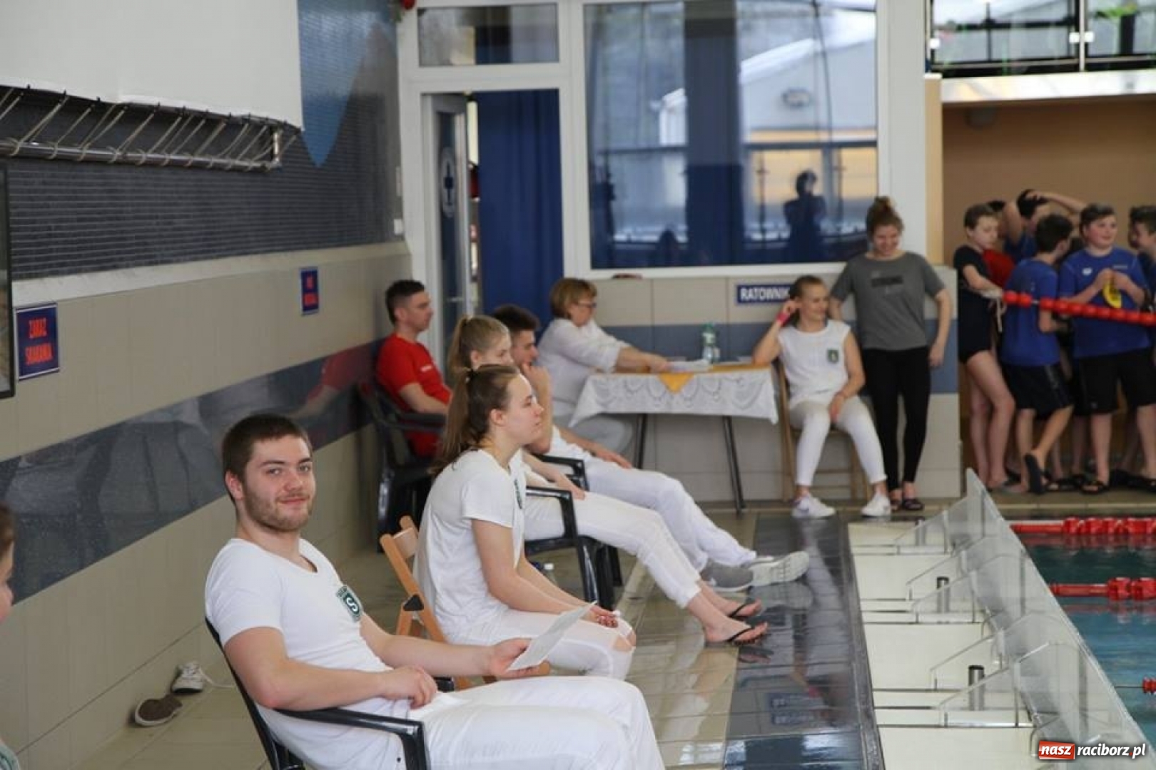 Zdjęcie w galerii na portalu naszraciborz.pl: Pływanie. Drużynowe Mistrzostwa Młodzików 12-letnich na pływalni ZSOMS wiadomości z regionu