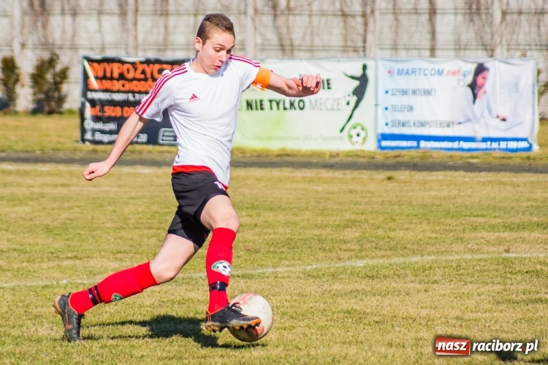 Zdjęcie w galerii na portalu naszraciborz.pl: Przypadkowe gole przyczyną porażki juniorów Tworkowa wiadomości z regionu