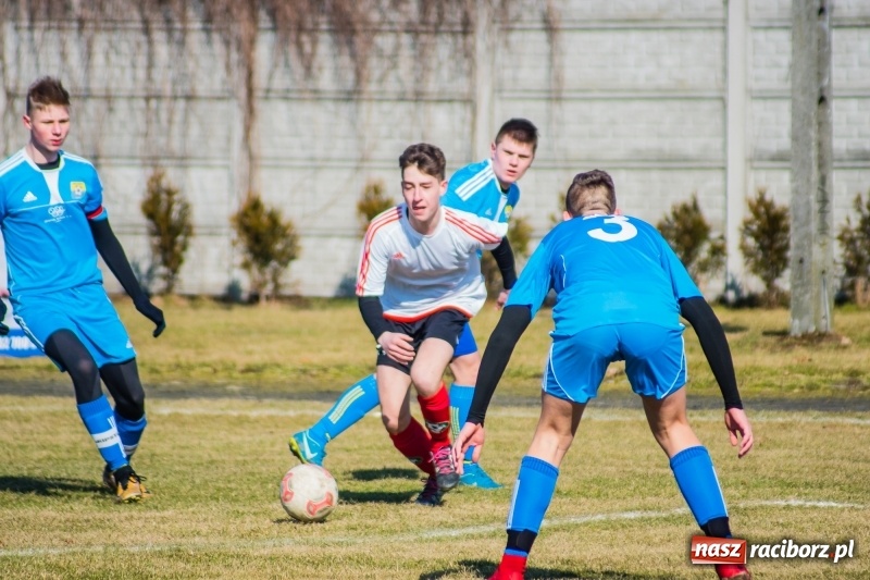 Zdjęcie w galerii na portalu naszraciborz.pl: Przypadkowe gole przyczyną porażki juniorów Tworkowa wiadomości z regionu