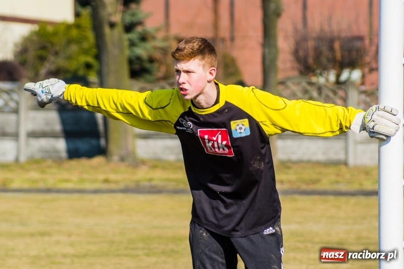 Zdjęcie w galerii na portalu naszraciborz.pl: Przypadkowe gole przyczyną porażki juniorów Tworkowa wiadomości z regionu