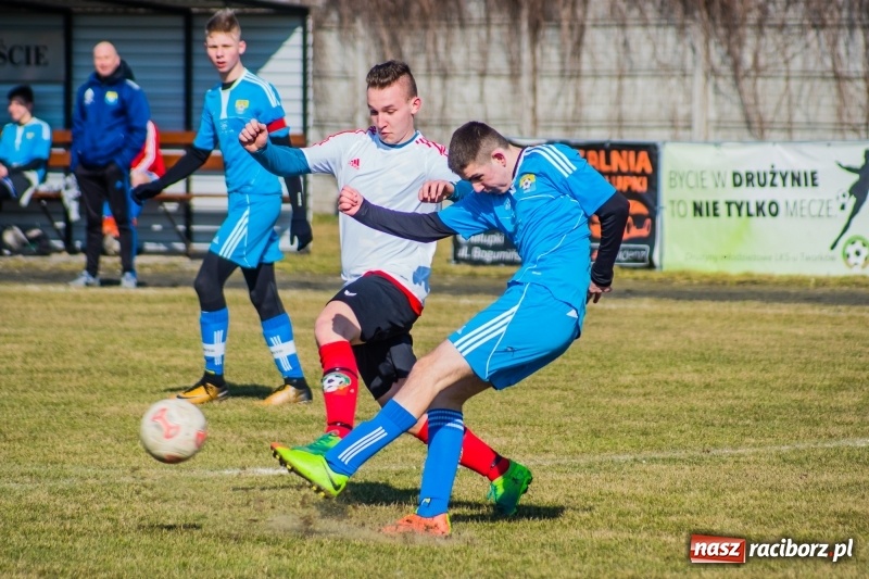 Zdjęcie w galerii na portalu naszraciborz.pl: Przypadkowe gole przyczyną porażki juniorów Tworkowa wiadomości z regionu