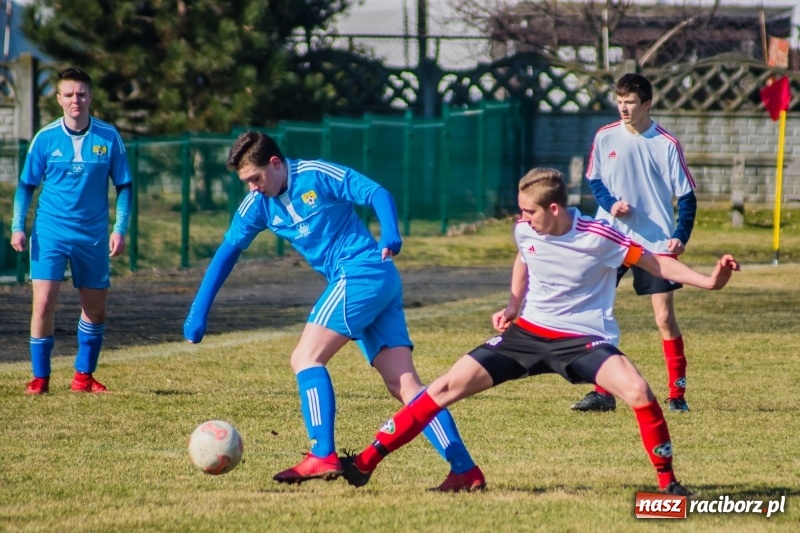 Zdjęcie w galerii na portalu naszraciborz.pl: Przypadkowe gole przyczyną porażki juniorów Tworkowa wiadomości z regionu