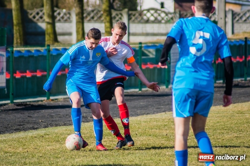 Zdjęcie w galerii na portalu naszraciborz.pl: Przypadkowe gole przyczyną porażki juniorów Tworkowa wiadomości z regionu