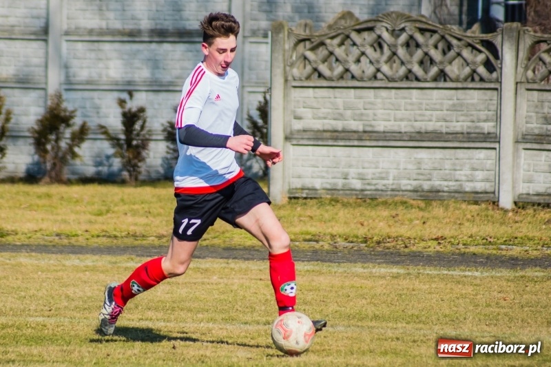 Zdjęcie w galerii na portalu naszraciborz.pl: Przypadkowe gole przyczyną porażki juniorów Tworkowa wiadomości z regionu