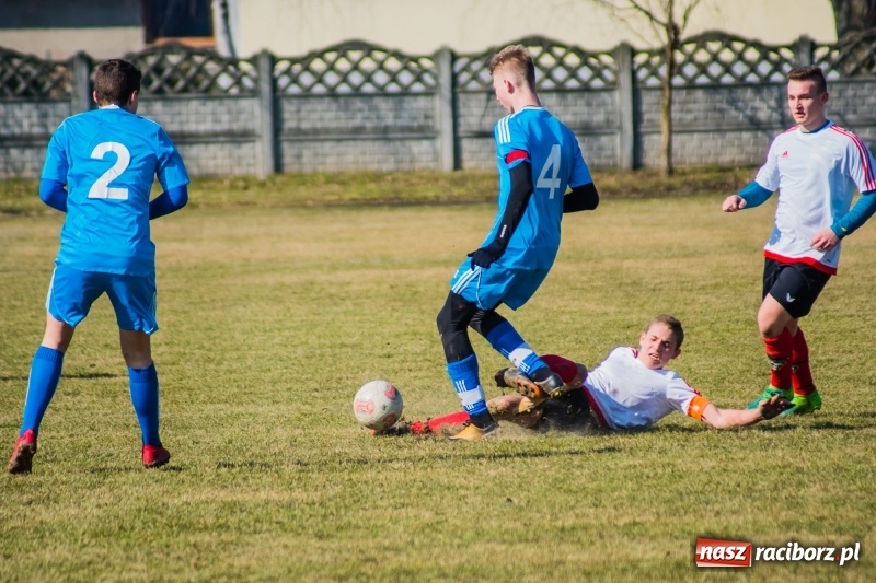 Zdjęcie w galerii na portalu naszraciborz.pl: Przypadkowe gole przyczyną porażki juniorów Tworkowa wiadomości z regionu