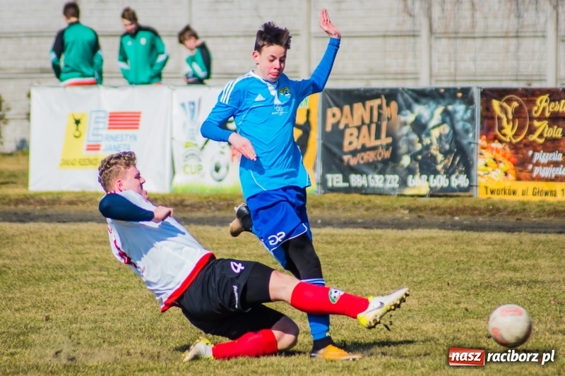 Zdjęcie w galerii na portalu naszraciborz.pl: Przypadkowe gole przyczyną porażki juniorów Tworkowa wiadomości z regionu