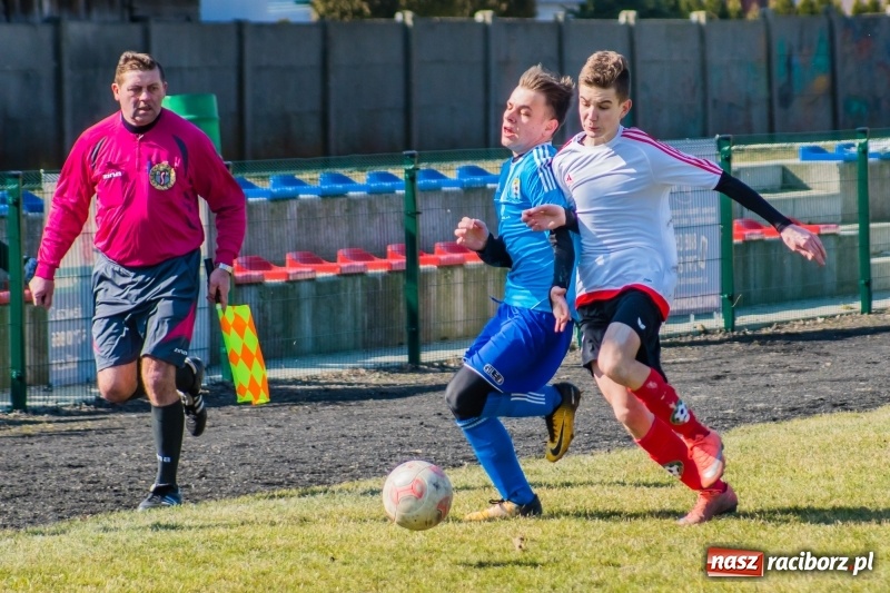 Zdjęcie w galerii na portalu naszraciborz.pl: Przypadkowe gole przyczyną porażki juniorów Tworkowa wiadomości z regionu