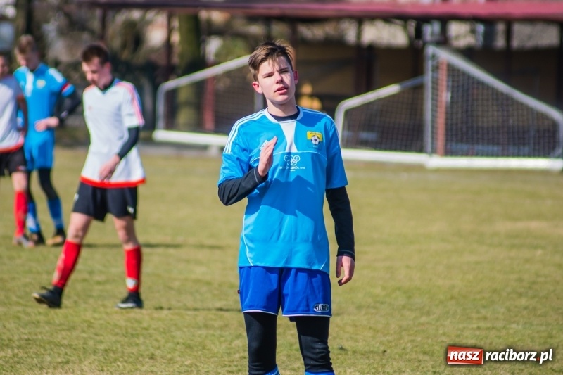 Zdjęcie w galerii na portalu naszraciborz.pl: Przypadkowe gole przyczyną porażki juniorów Tworkowa wiadomości z regionu