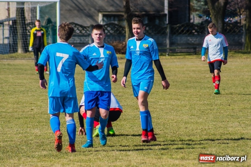 Zdjęcie w galerii na portalu naszraciborz.pl: Przypadkowe gole przyczyną porażki juniorów Tworkowa wiadomości z regionu