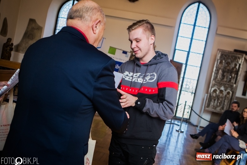 Zdjęcie w galerii na portalu naszraciborz.pl: W Muzeum rozdano nagrody w XIII Powiatowym Konkursie na Ozdobę Wielkanocną  wiadomości z regionu