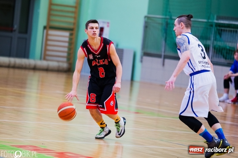 Zdjęcie w galerii na portalu naszraciborz.pl: Niemoc Ofensywy przerwana. MKKS Rybnik pokonany wiadomości z regionu