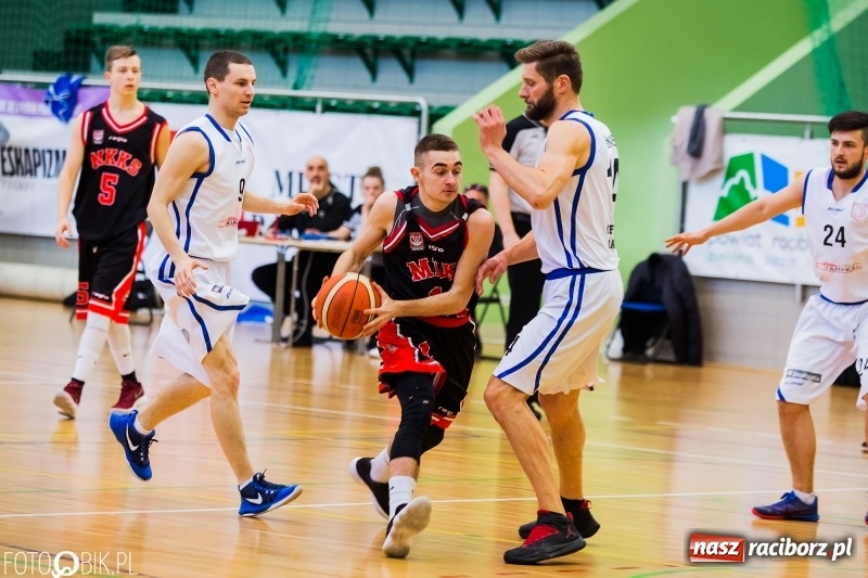 Zdjęcie w galerii na portalu naszraciborz.pl: Niemoc Ofensywy przerwana. MKKS Rybnik pokonany wiadomości z regionu