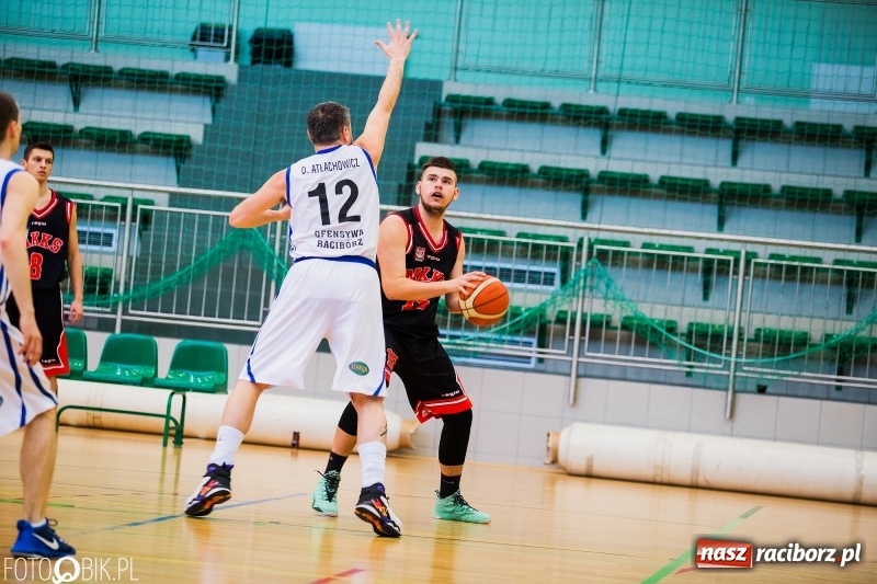 Zdjęcie w galerii na portalu naszraciborz.pl: Niemoc Ofensywy przerwana. MKKS Rybnik pokonany wiadomości z regionu