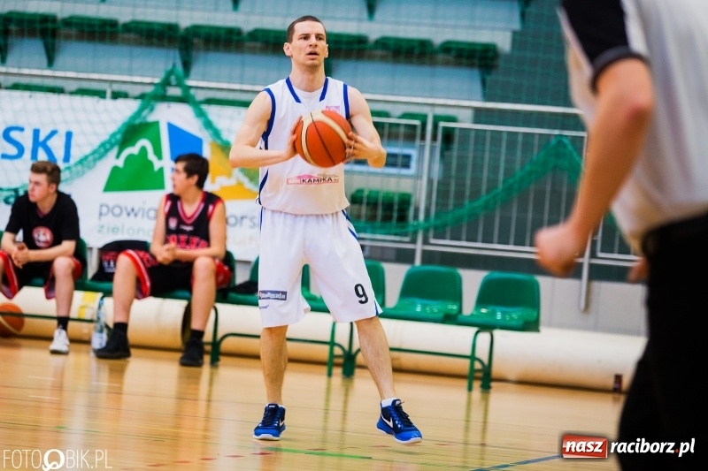 Zdjęcie w galerii na portalu naszraciborz.pl: Niemoc Ofensywy przerwana. MKKS Rybnik pokonany wiadomości z regionu