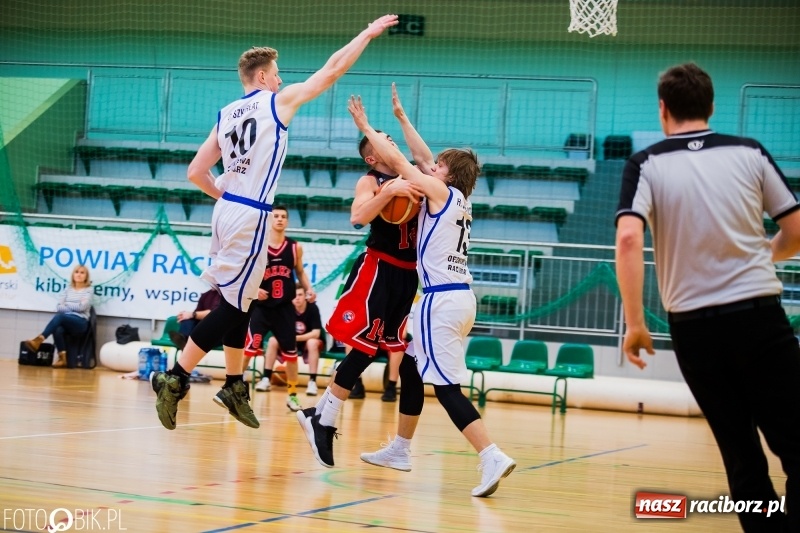 Zdjęcie w galerii na portalu naszraciborz.pl: Niemoc Ofensywy przerwana. MKKS Rybnik pokonany wiadomości z regionu