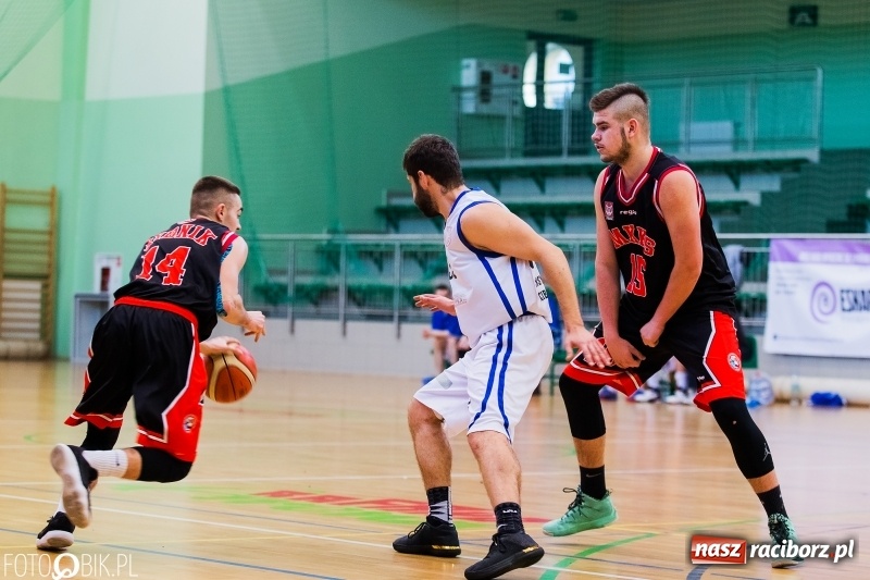 Zdjęcie w galerii na portalu naszraciborz.pl: Niemoc Ofensywy przerwana. MKKS Rybnik pokonany wiadomości z regionu