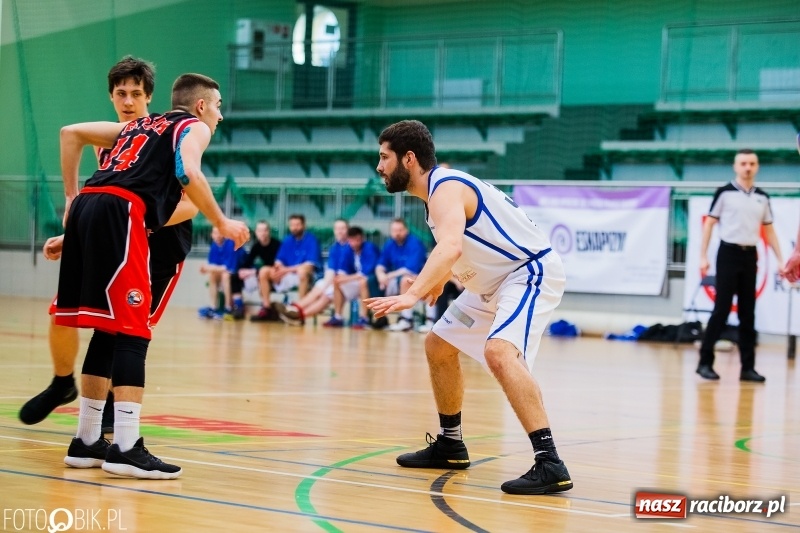 Zdjęcie w galerii na portalu naszraciborz.pl: Niemoc Ofensywy przerwana. MKKS Rybnik pokonany wiadomości z regionu