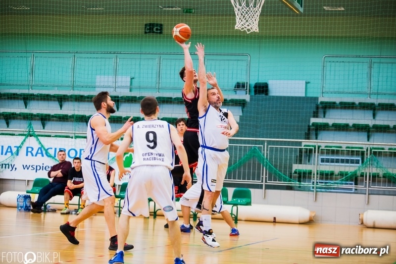 Zdjęcie w galerii na portalu naszraciborz.pl: Niemoc Ofensywy przerwana. MKKS Rybnik pokonany wiadomości z regionu