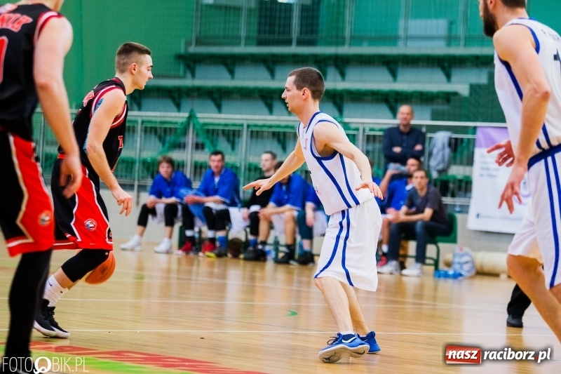 Zdjęcie w galerii na portalu naszraciborz.pl: Niemoc Ofensywy przerwana. MKKS Rybnik pokonany wiadomości z regionu