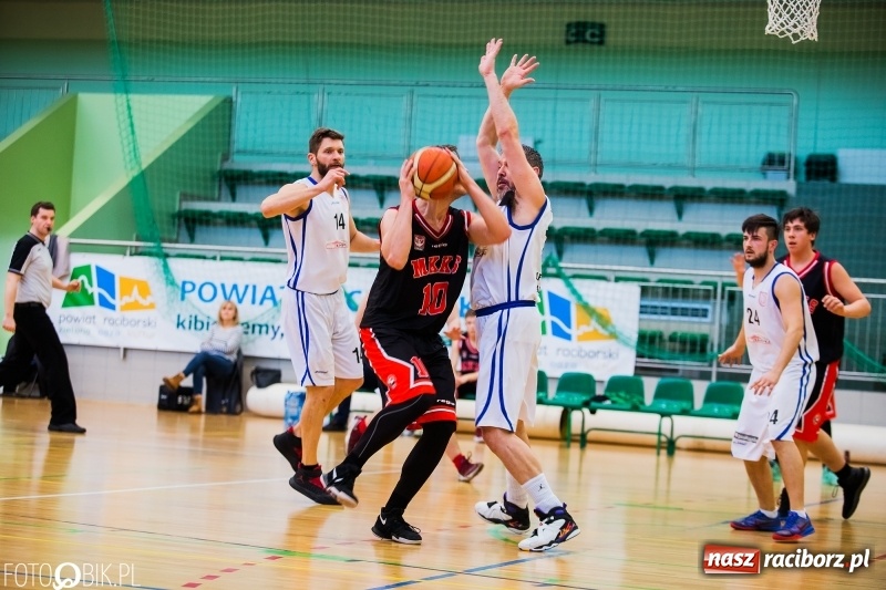 Zdjęcie w galerii na portalu naszraciborz.pl: Niemoc Ofensywy przerwana. MKKS Rybnik pokonany wiadomości z regionu