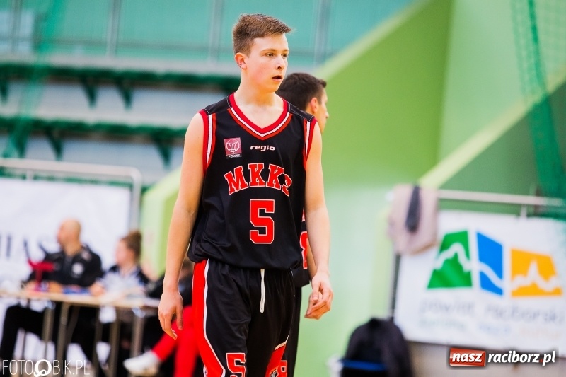 Zdjęcie w galerii na portalu naszraciborz.pl: Niemoc Ofensywy przerwana. MKKS Rybnik pokonany wiadomości z regionu