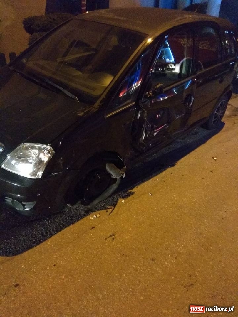 Zdjęcie w galerii na portalu naszraciborz.pl: Kierowca BMW na niemieckich rejestracjach staranował trzy pojazdy. 35-latek miał ponad dwa promile!   wiadomości z regionu