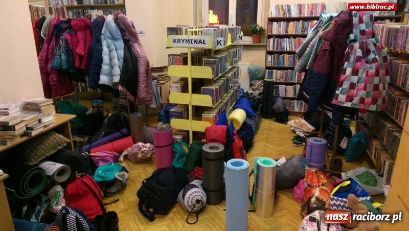 Zdjęcie w galerii na portalu naszraciborz.pl: Noc na bardzo Dzikim Zachodzie w raciborskiej bibliotece wiadomości z regionu