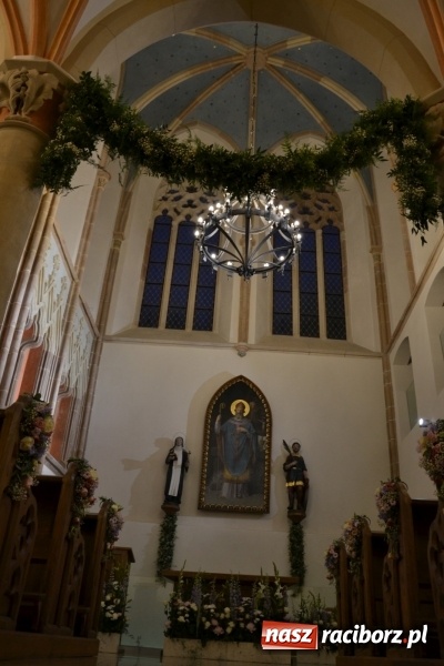 Zdjęcie w galerii na portalu naszraciborz.pl: Zamek udostępnia kaplicę do ślubów wiadomości z regionu