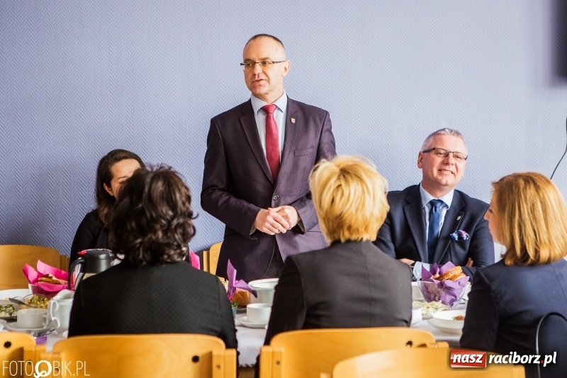 Zdjęcie w galerii na portalu naszraciborz.pl: Śniadanie wielkanocne w Środowiskowym Domu Samopomocy wiadomości z regionu